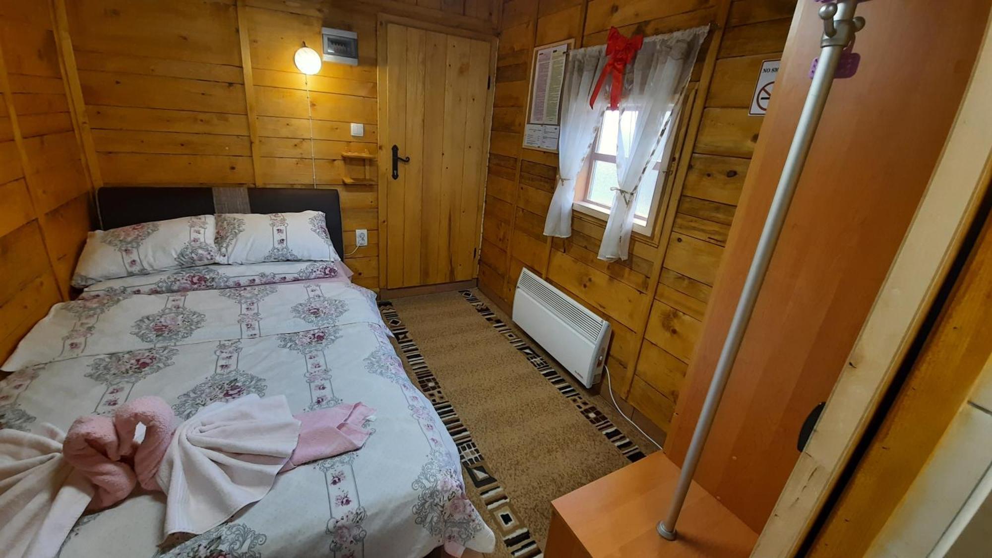 Etno Selo Eden Hotel Zeravacki Potok Cameră foto