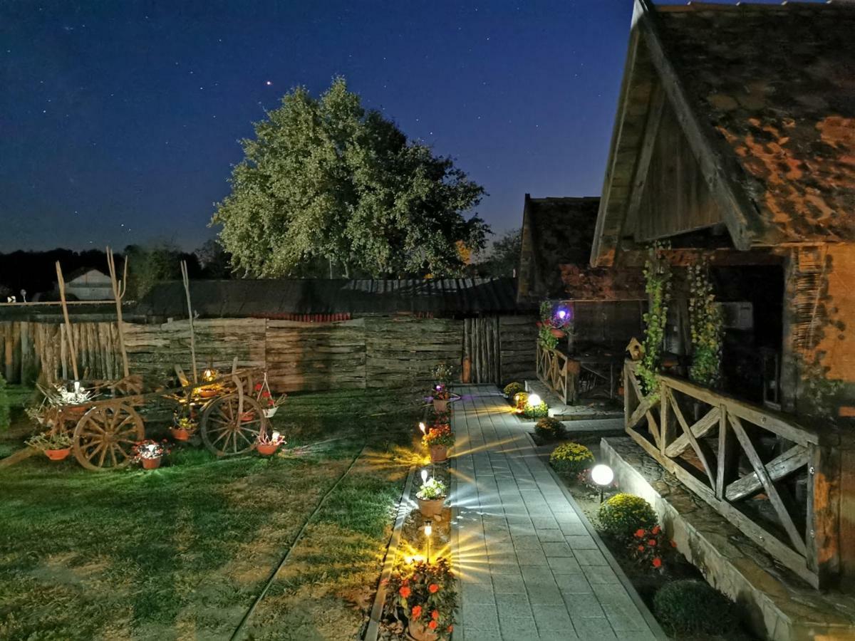 Etno Selo Eden Hotel Zeravacki Potok Exterior foto